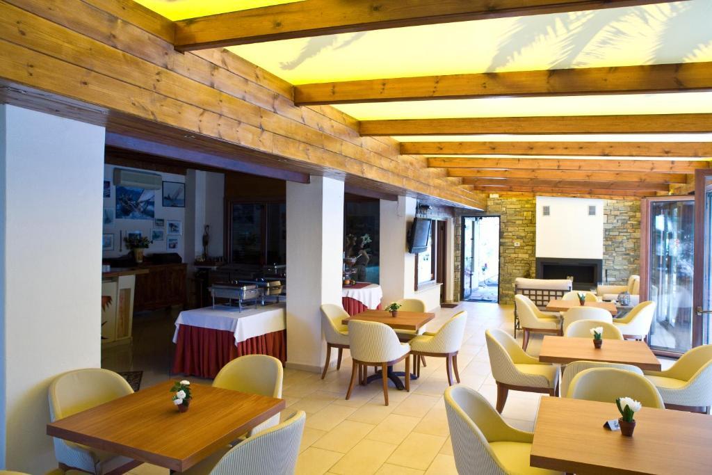 Kelyfos Hotel Neos Marmaras Buitenkant foto